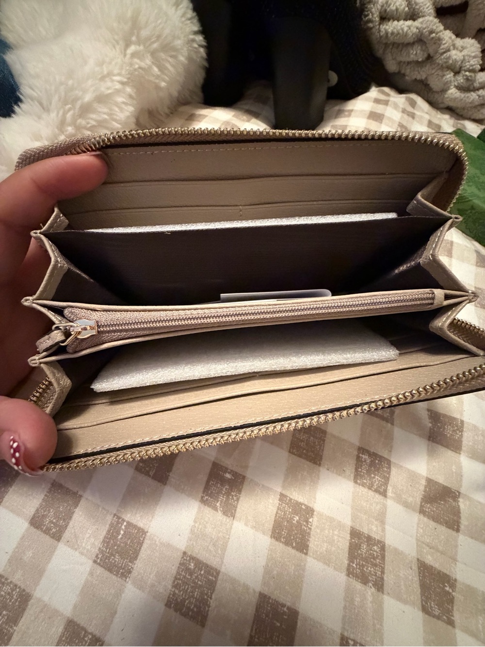 Gucci Beige Signature Canvas Zip Wallet with Green and Red Web - Picture 3 of 5